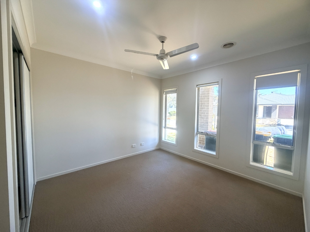 9 ASHWELL AVENUE, WILLIAMS LANDING VIC 3027 — photo 5