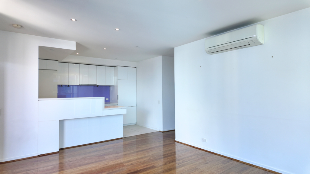 1305/231 Harbour Esplanade, Docklands, VIC 3008 — photo 2