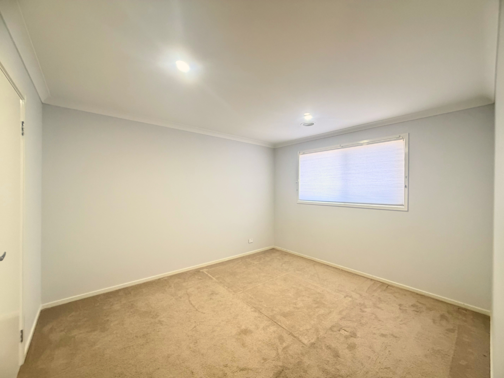 152 Waterhaven Boulevard, Point Cook, Vic 3030 — photo 7