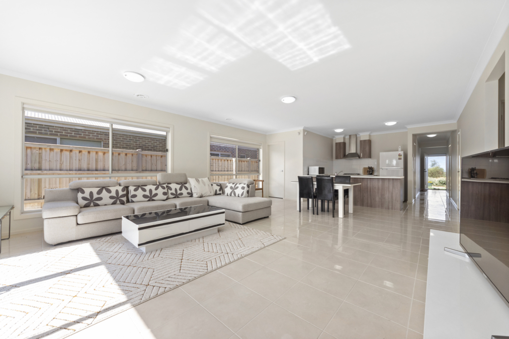 141 Citybay Drive, Point Cook, VIC 3030 — photo 3