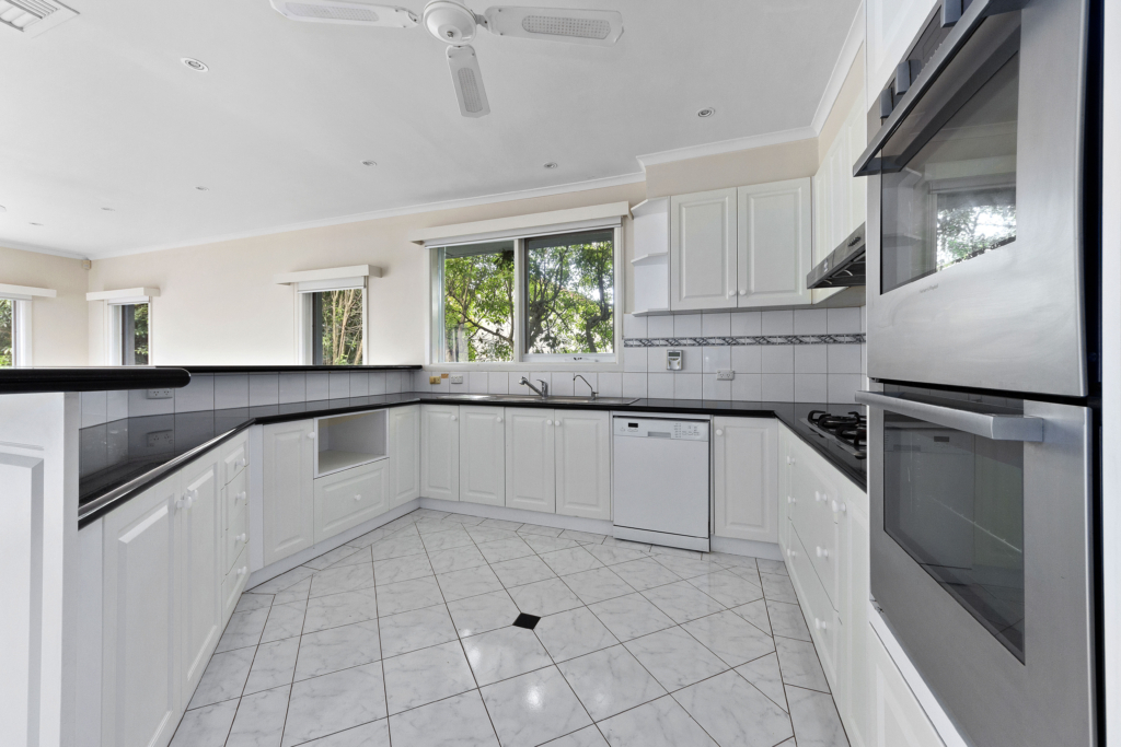 64 Greythorn Road, Balwyn North, VIC 3104 — photo 4