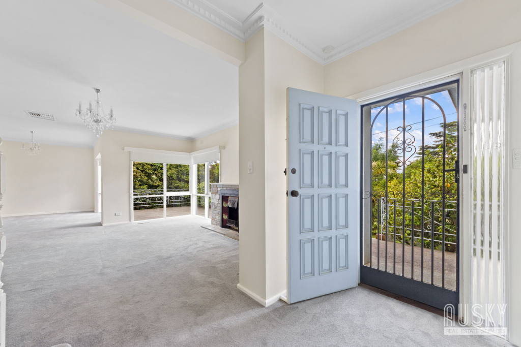 64 Greythorn Road, Balwyn North, VIC 3104 — photo 2