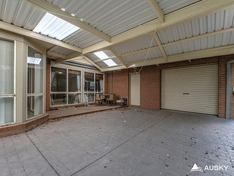 17 Tantallon Crescent, Derrimut, Vic 3026 — photo 7