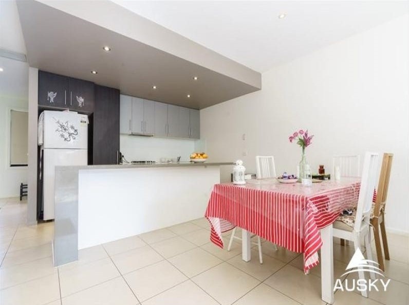 99 Rosebank Avenue, Clayton South, Vic 3169 — photo 6