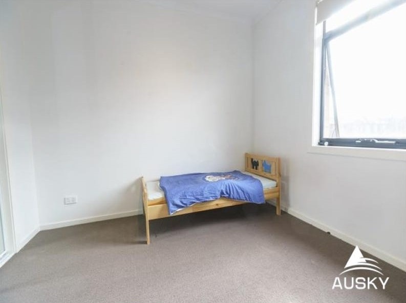 99 Rosebank Avenue, Clayton South, Vic 3169 — photo 11