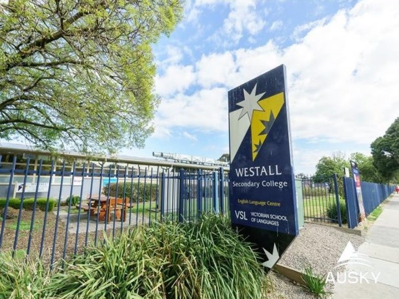 99 Rosebank Avenue, Clayton South, Vic 3169 — photo 13