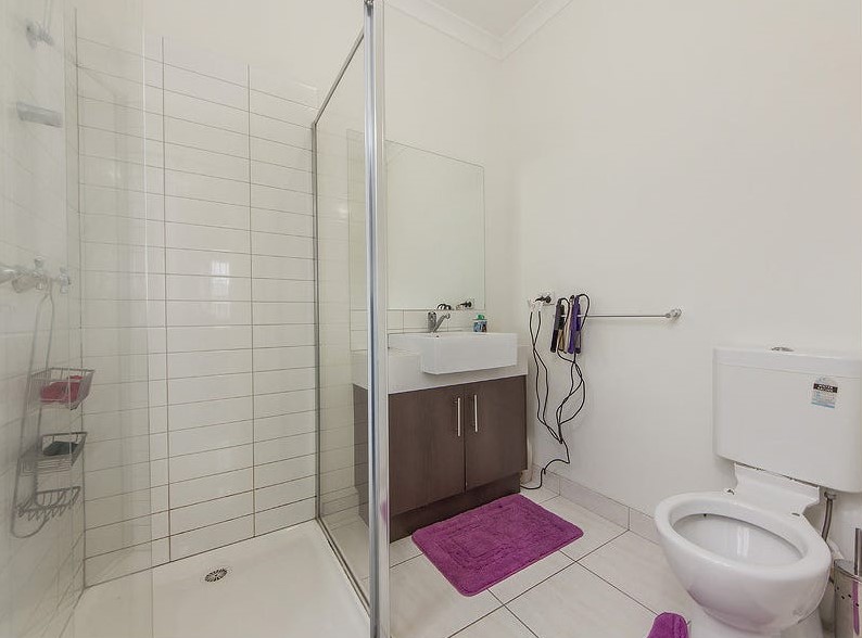 33 Barmera Way, Truganina, Vic 3029 — photo 10