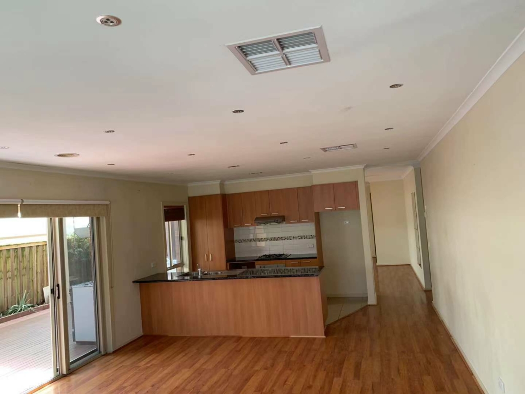 1 Pipit Court, Tarneit, Vic 3029 — photo 4