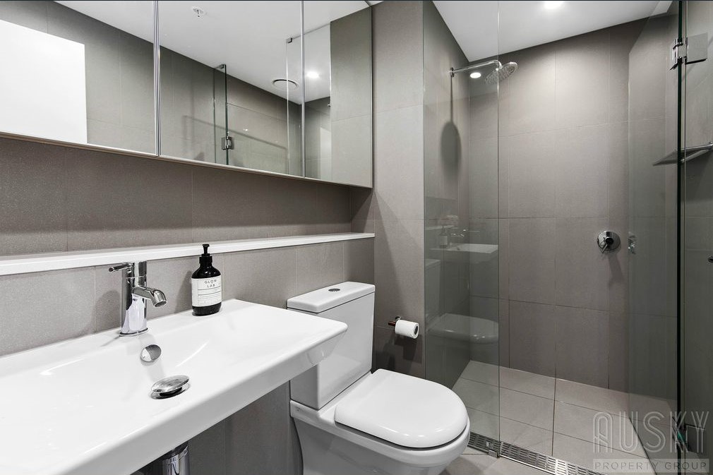 507E/888 Collins Street, Dockland 3008 — photo 5