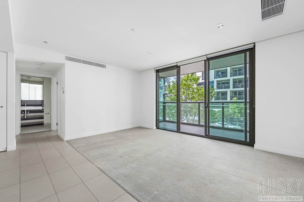 1F/8 Waterside Place, Docklands, VIC 3008 — photo 4
