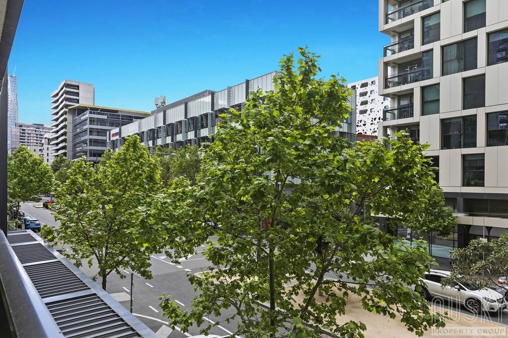 1F/8 Waterside Place, Docklands, VIC 3008 — photo 9