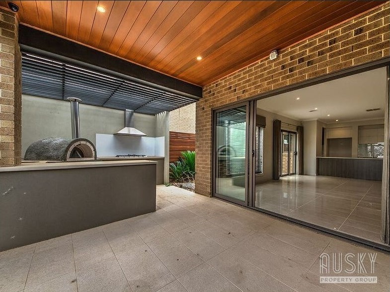 3 Everholme Drive, Truganina, VIC 3029 — photo 9