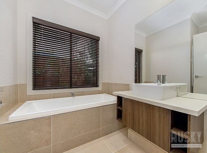 3 Everholme Drive, Truganina, VIC 3029 — photo 7