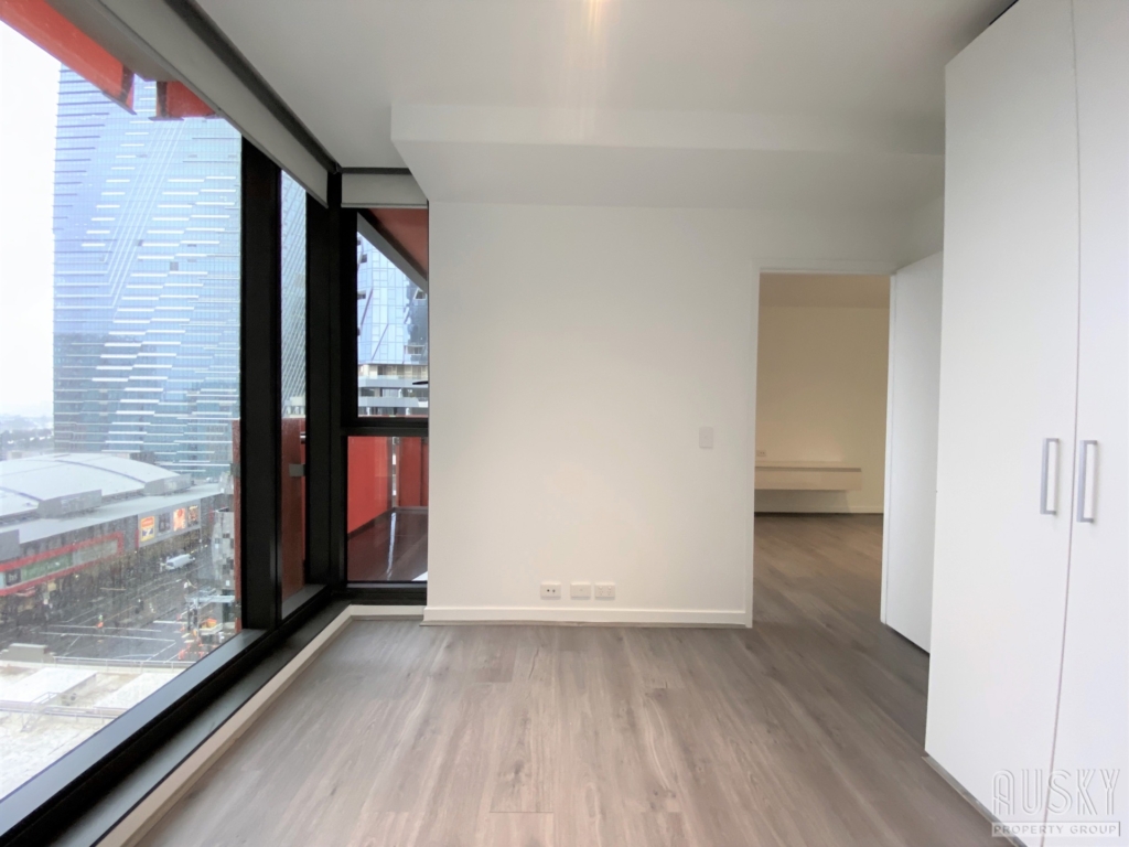 1008/639 Lonsdale Street, Melbourne, VIC 3000 — photo 2