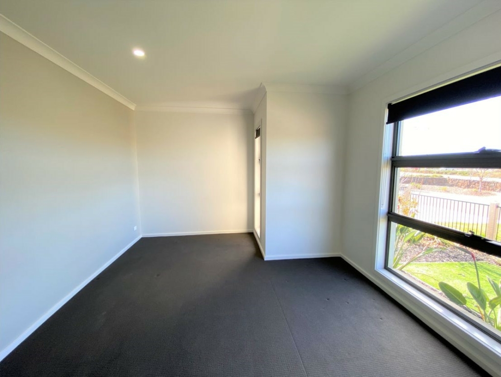 62 Playfield Drive, Truganina, VIC 3029 — photo 9