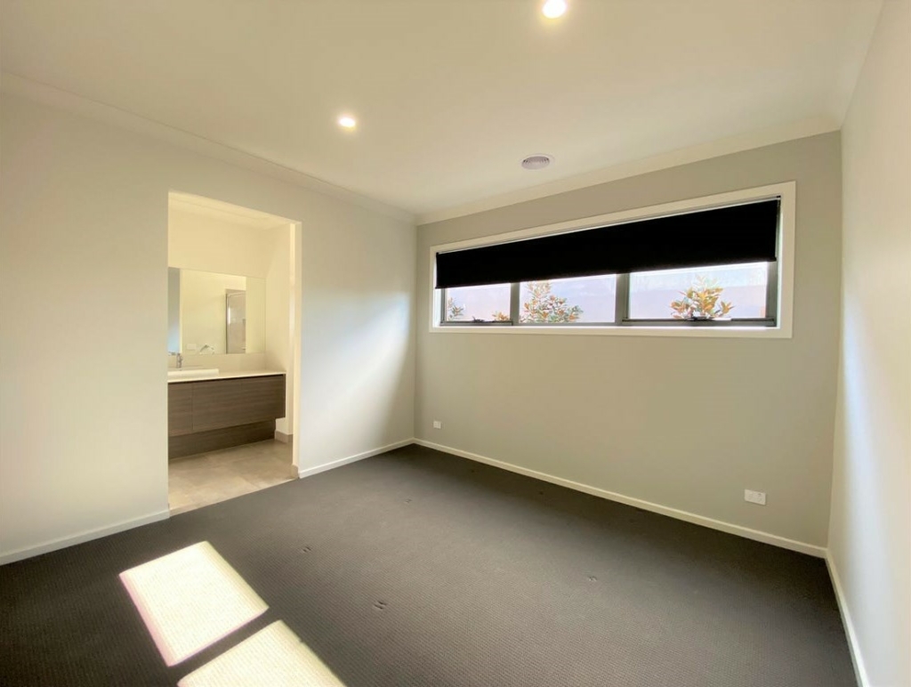 62 Playfield Drive, Truganina, VIC 3029 — photo 10