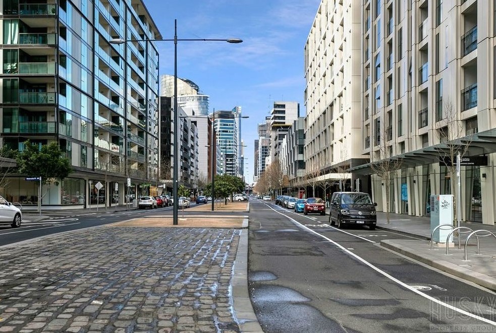 404w/888 Collins St, Docklands, Vic 3008 — photo 3