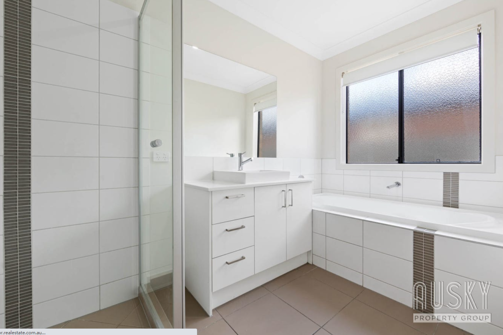 100 Walls Road, Werribee VIC 3030 — photo 9
