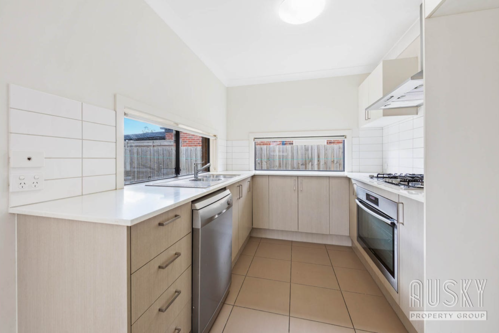 100 Walls Road, Werribee VIC 3030 — photo 6