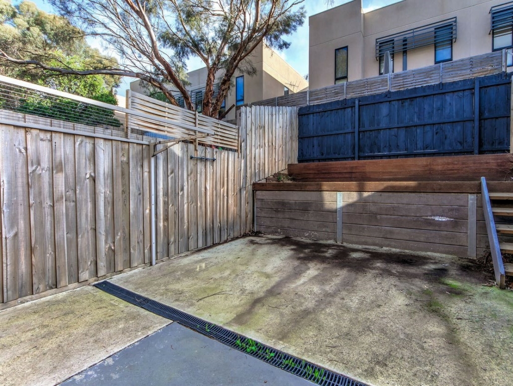 27 Old School Road, Notting Hill, Vic 3168 — photo 6