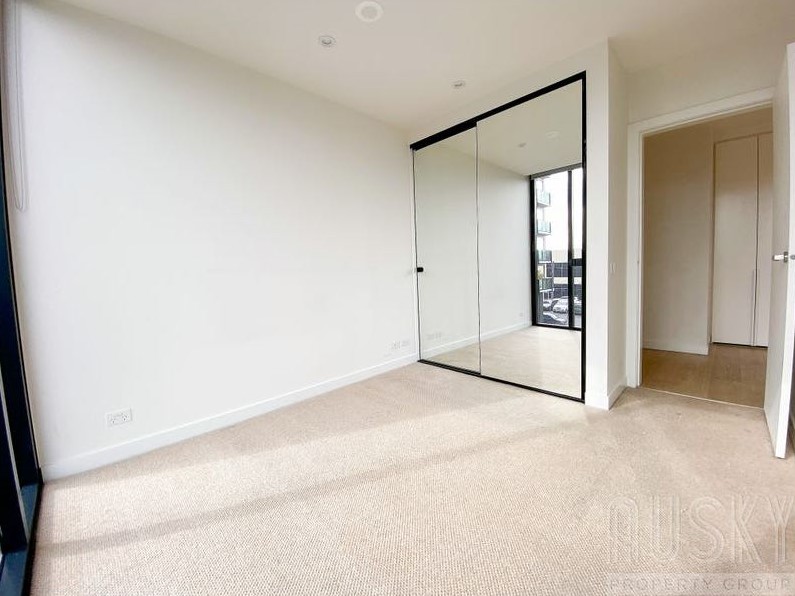 212/150 Dudley Street, West Melbourne, Vic 3003 — photo 3
