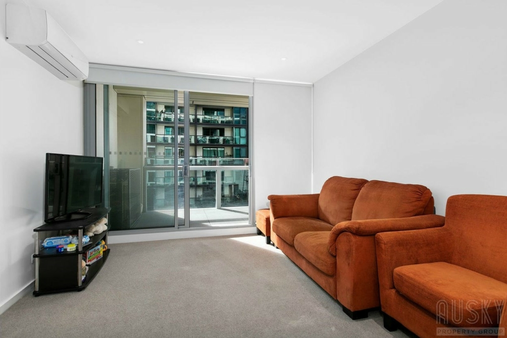 504E/888 Collins Street, Docklands, Vic 3008 — photo 4