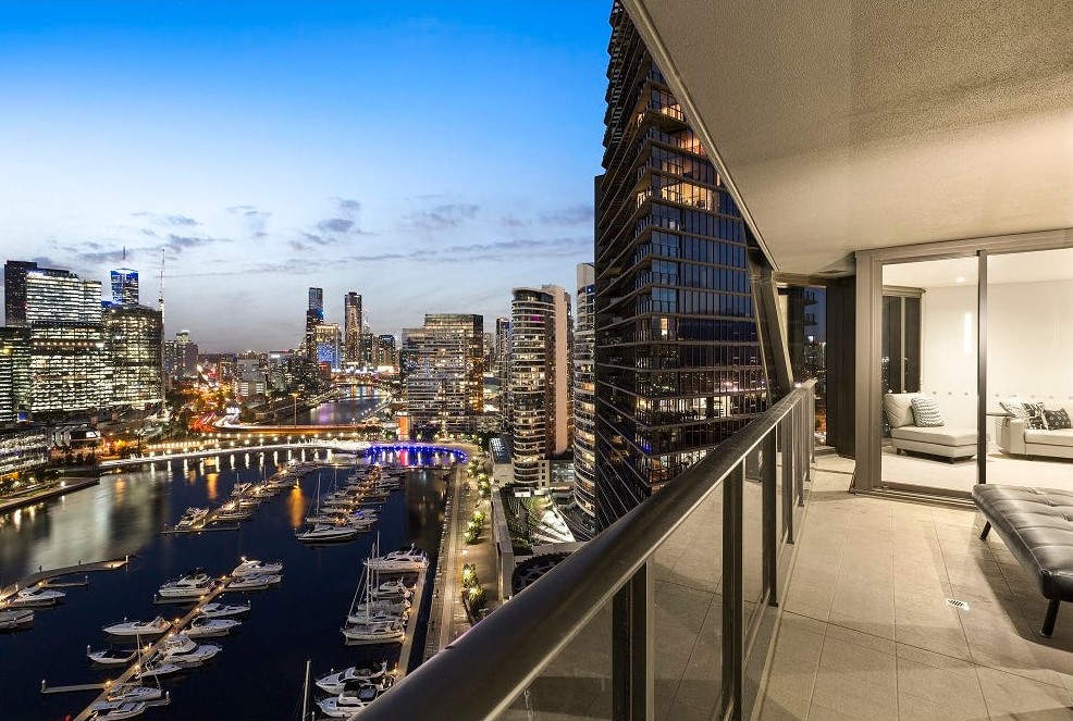 2203/100 Lorimer Street, Docklands, Vic 3008