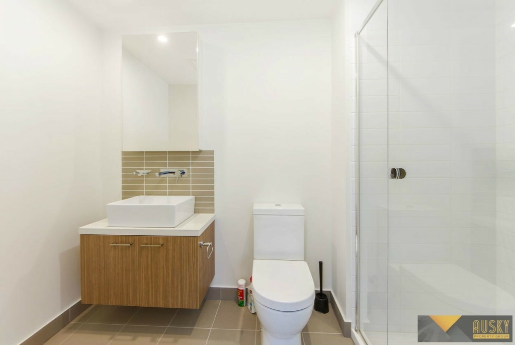 902/8 Sutherland Street, Melbourne, Vic 3000 — photo 7