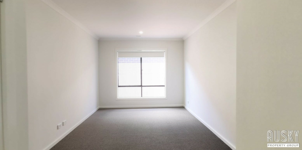 46 Ludo Circuit, Truganina, Vic 3029 — photo 5