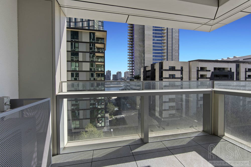 507E/888 Collins Street Docklands VIC 3008 — photo 5