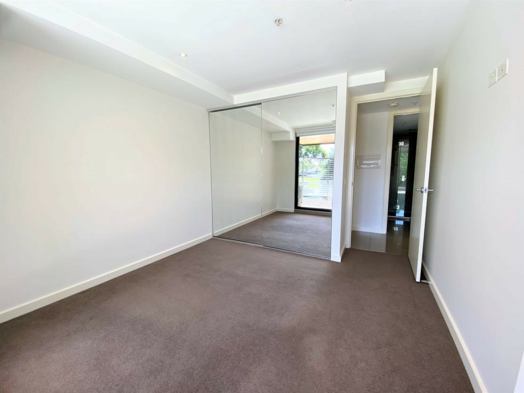 206/567 Glenferrie Road, Hawthorn, Vic 3122 — photo 9
