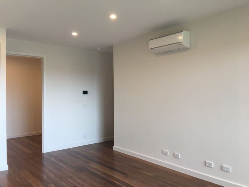 18/7 Hay Street, Box Hill South VIC 3128 — photo 2